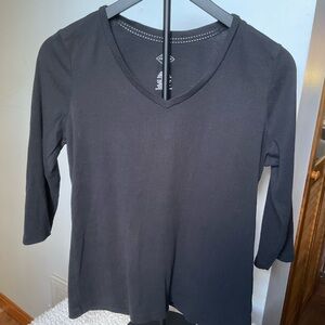 St. John's Bay Black Long Sleeve V-Neck Top